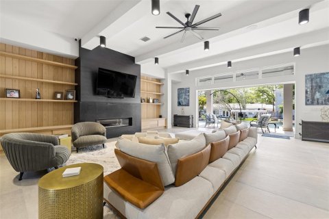 Villa ou maison à vendre à Tampa, Floride: 5 chambres, 547.1 m2 № 383410 - photo 21