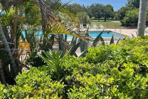 Condo in Delray Beach, Florida, 2 bedrooms  № 1224289 - photo 5