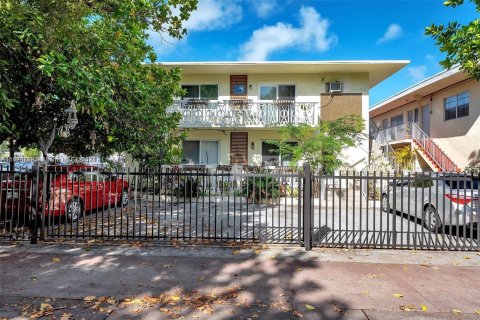 Copropriété à vendre à Miami Beach, Floride: 38.18 m2 № 1293436 - photo 1