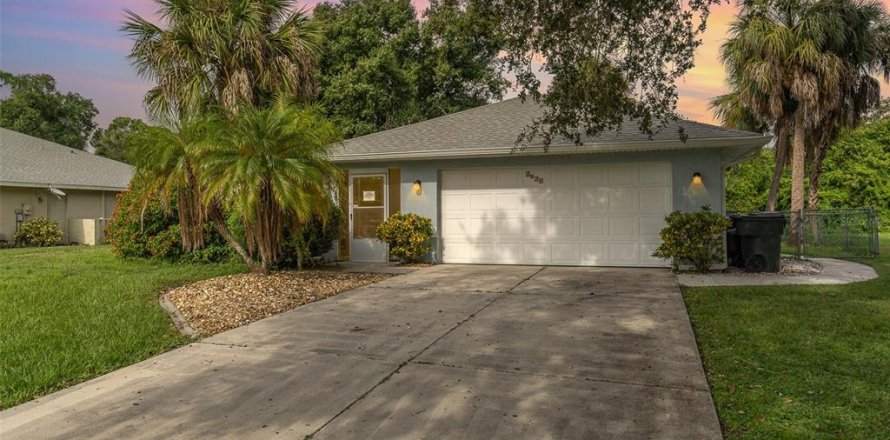 House in North Port, Florida 3 bedrooms, 134.15 sq.m. № 1382928