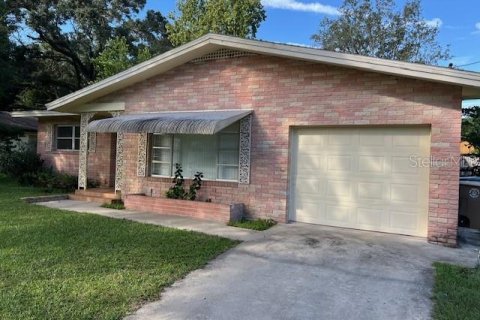 House in Ocala, Florida 3 bedrooms, 153.29 sq.m. № 1396567 - photo 2