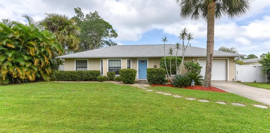 Villa ou maison à Edgewater, Floride 3 chambres, 115.94 m2 № 1379930