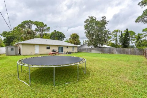 House in Edgewater, Florida 3 bedrooms, 115.94 sq.m. № 1379930 - photo 16