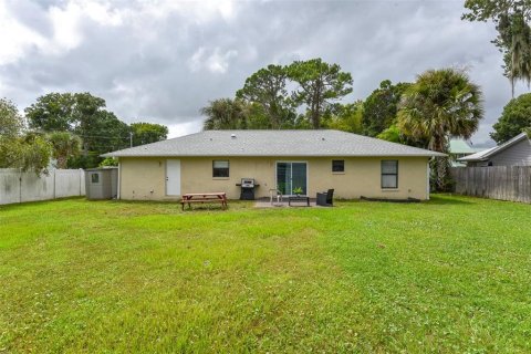 House in Edgewater, Florida 3 bedrooms, 115.94 sq.m. № 1379930 - photo 15