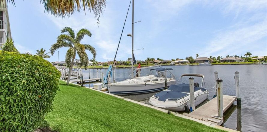 Condominio en Punta Gorda, Florida, 3 dormitorios  № 1307718