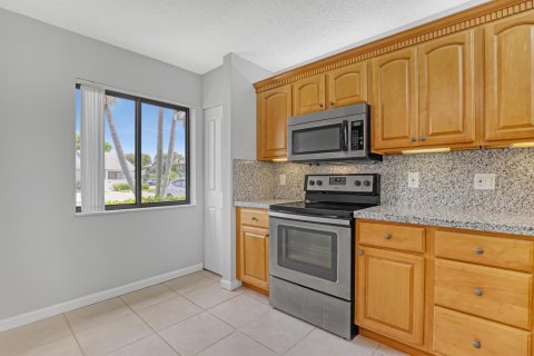 Townhouse in West Palm Beach, Florida 3 bedrooms, 121.05 sq.m. № 1188626 - photo 8