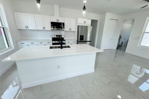 Casa en venta en Tampa, Florida, 3 dormitorios, 143.72 m2 № 1296295 - foto 8