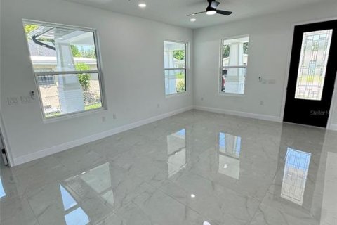 Villa ou maison à vendre à Tampa, Floride: 3 chambres, 143.72 m2 № 1296295 - photo 19