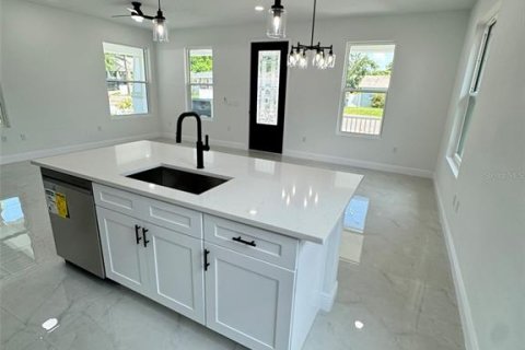 Casa en venta en Tampa, Florida, 3 dormitorios, 143.72 m2 № 1296295 - foto 16