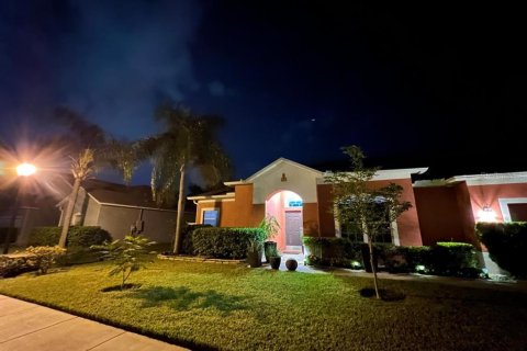 Casa en venta en Kissimmee, Florida, 4 dormitorios, 163.23 m2 № 1326492 - foto 2